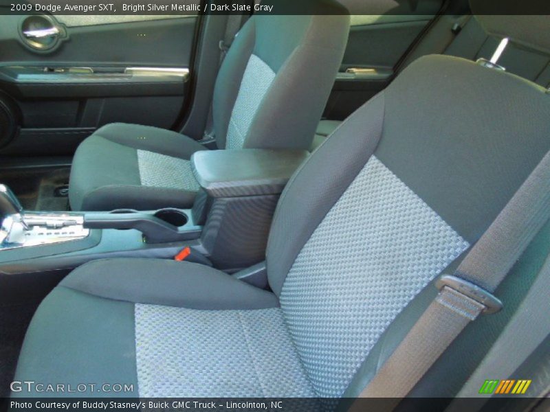 Bright Silver Metallic / Dark Slate Gray 2009 Dodge Avenger SXT