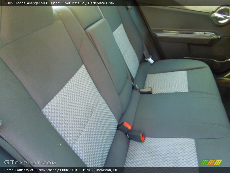 Bright Silver Metallic / Dark Slate Gray 2009 Dodge Avenger SXT