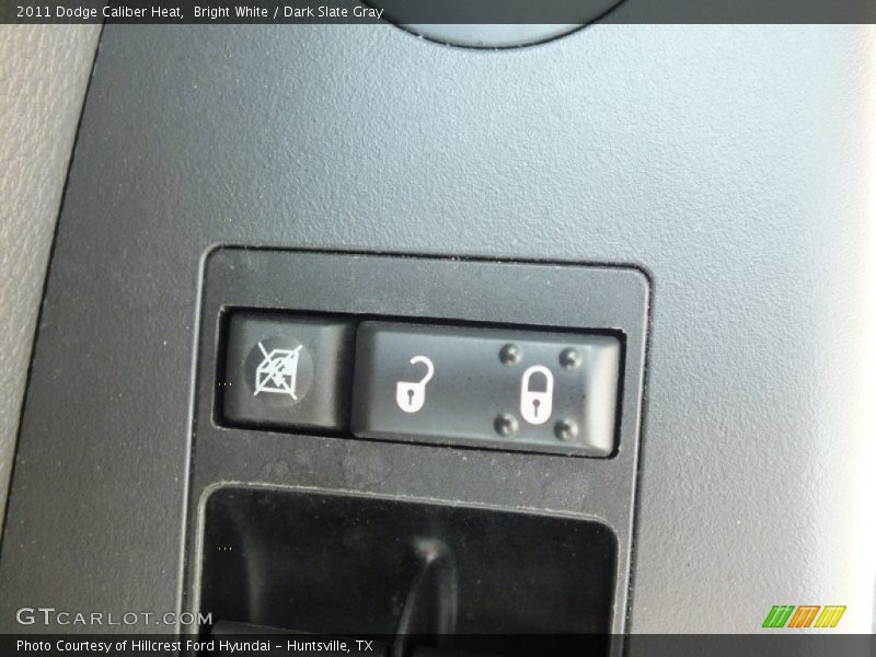 Bright White / Dark Slate Gray 2011 Dodge Caliber Heat