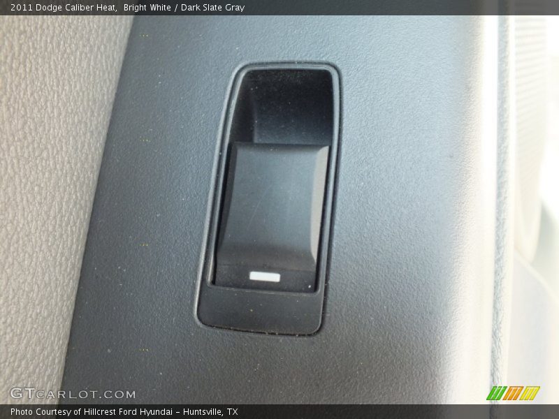 Bright White / Dark Slate Gray 2011 Dodge Caliber Heat