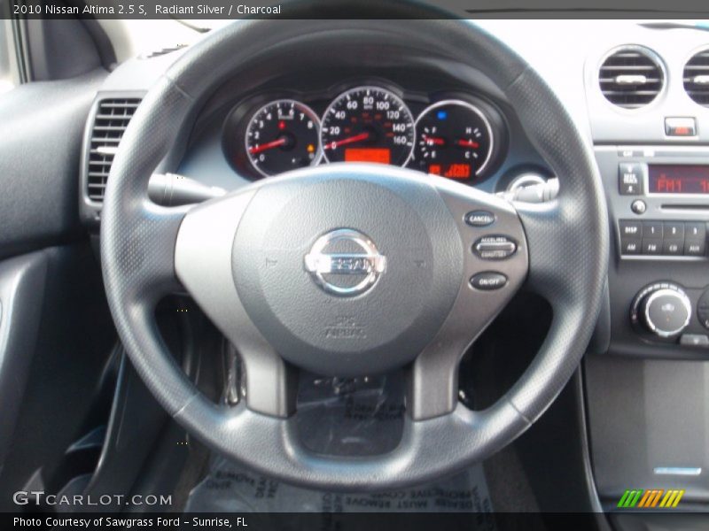 Radiant Silver / Charcoal 2010 Nissan Altima 2.5 S