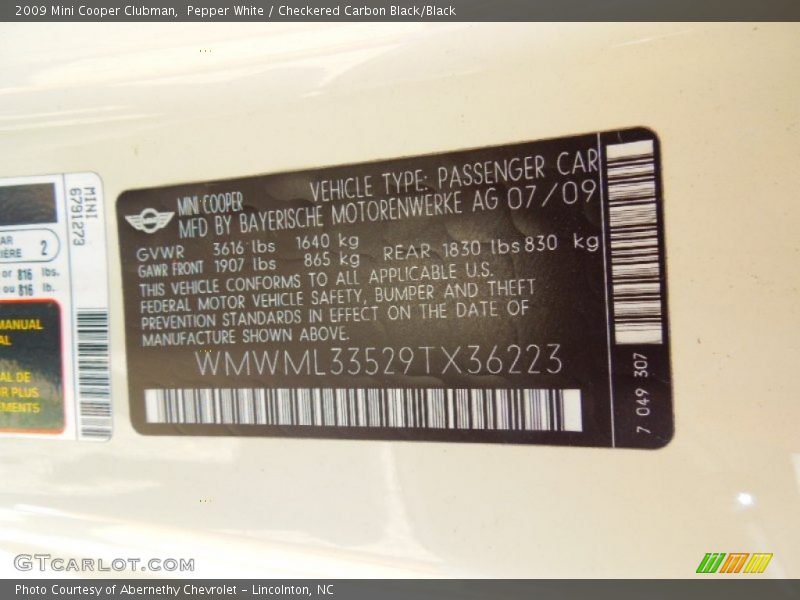 Pepper White / Checkered Carbon Black/Black 2009 Mini Cooper Clubman