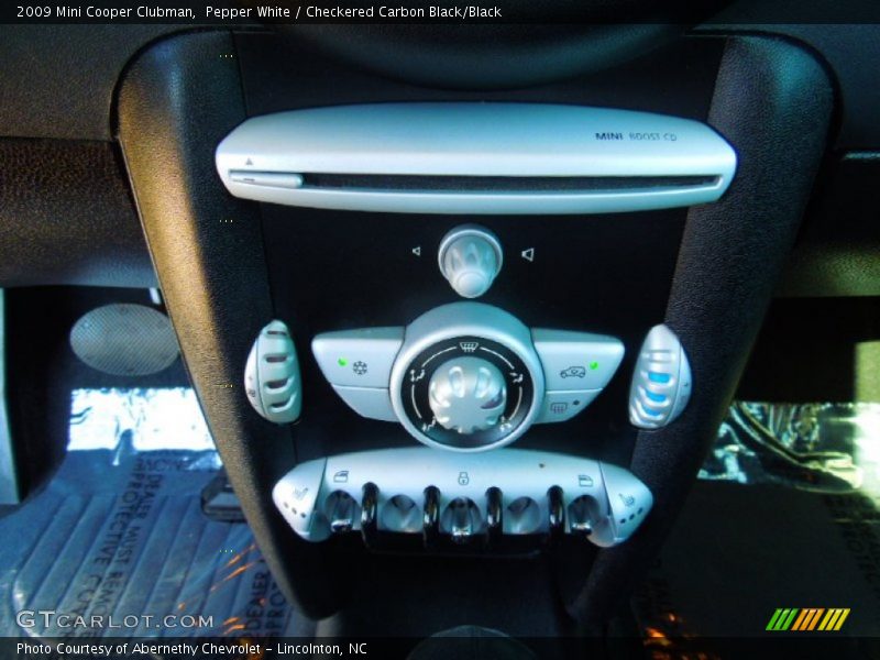 Pepper White / Checkered Carbon Black/Black 2009 Mini Cooper Clubman