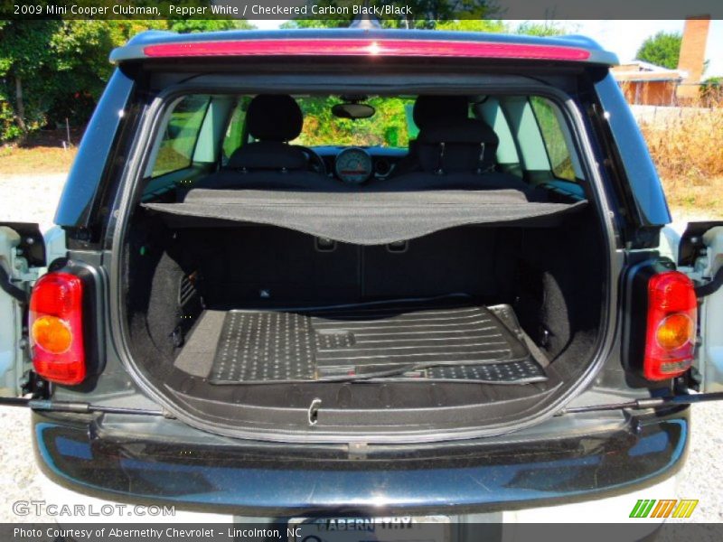 Pepper White / Checkered Carbon Black/Black 2009 Mini Cooper Clubman