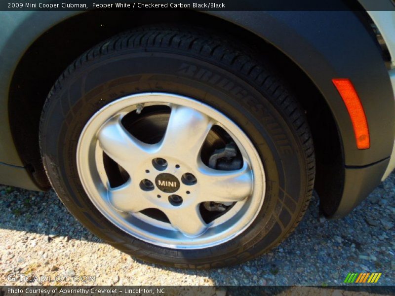 Pepper White / Checkered Carbon Black/Black 2009 Mini Cooper Clubman