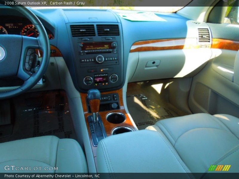 Carbon Flash / Gray 2008 Saturn Outlook XR