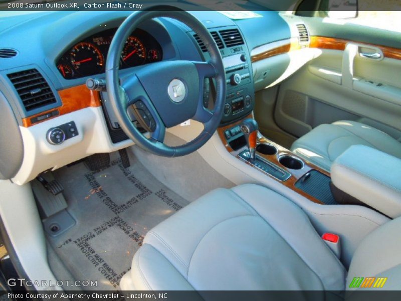 Carbon Flash / Gray 2008 Saturn Outlook XR