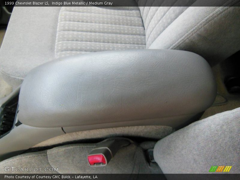 Indigo Blue Metallic / Medium Gray 1999 Chevrolet Blazer LS