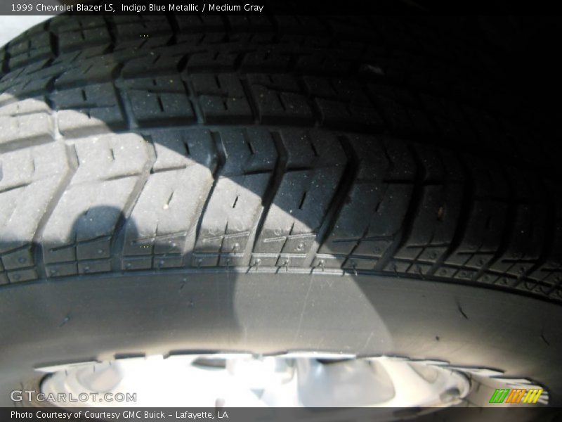 Indigo Blue Metallic / Medium Gray 1999 Chevrolet Blazer LS