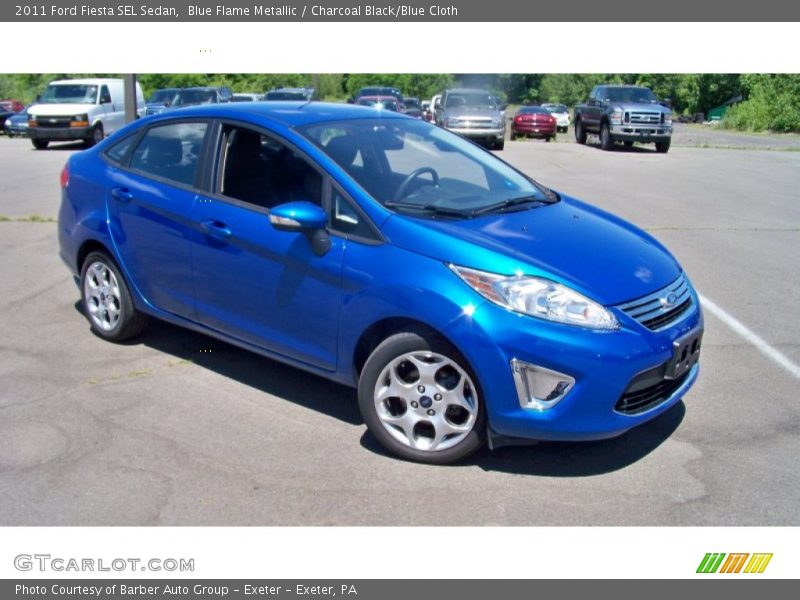 Front 3/4 View of 2011 Fiesta SEL Sedan