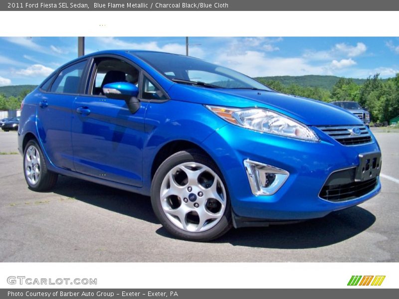 Front 3/4 View of 2011 Fiesta SEL Sedan