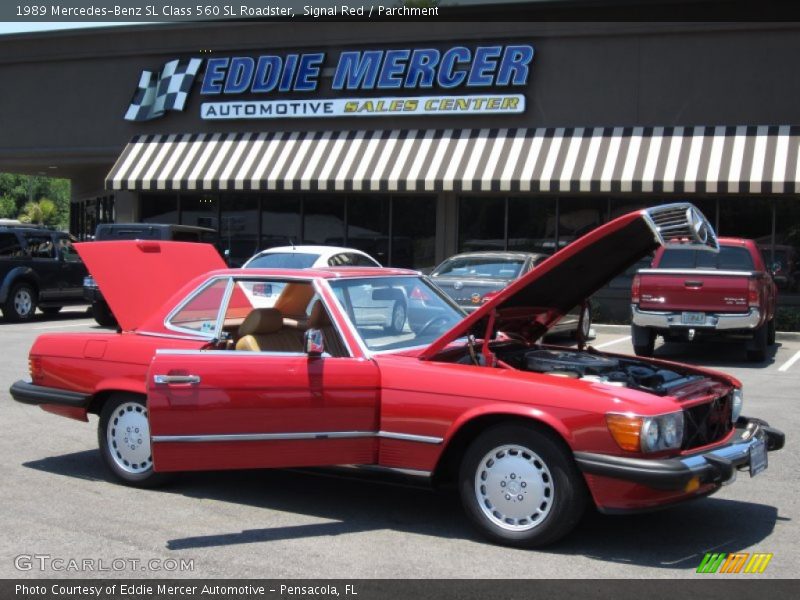 Signal Red / Parchment 1989 Mercedes-Benz SL Class 560 SL Roadster