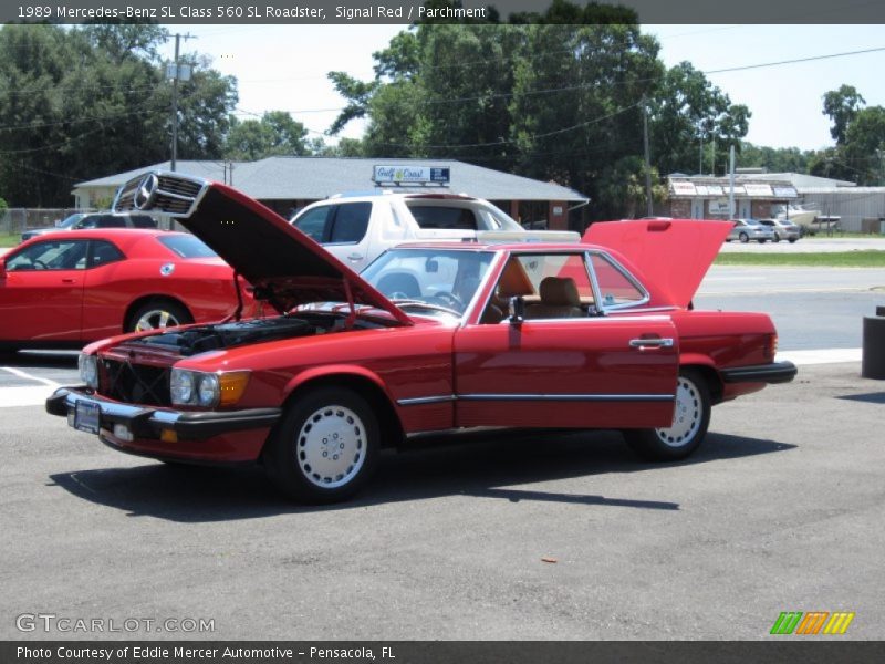 Signal Red / Parchment 1989 Mercedes-Benz SL Class 560 SL Roadster