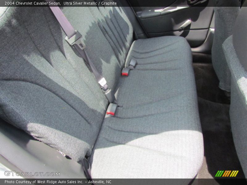 Ultra Silver Metallic / Graphite 2004 Chevrolet Cavalier Sedan
