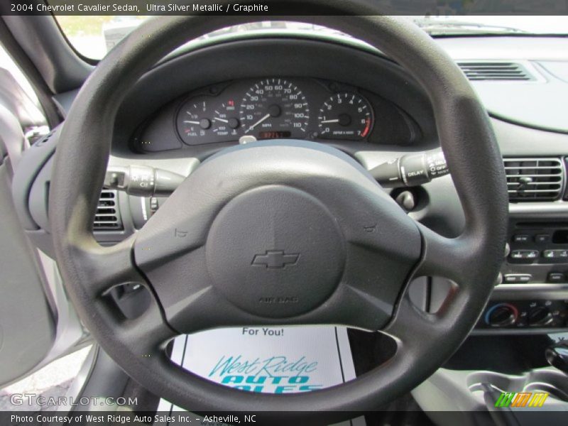 Ultra Silver Metallic / Graphite 2004 Chevrolet Cavalier Sedan