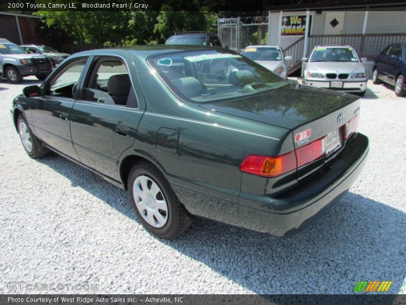 Woodland Pearl / Gray 2000 Toyota Camry LE