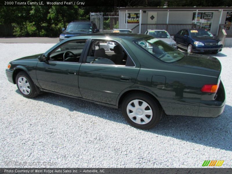 Woodland Pearl / Gray 2000 Toyota Camry LE
