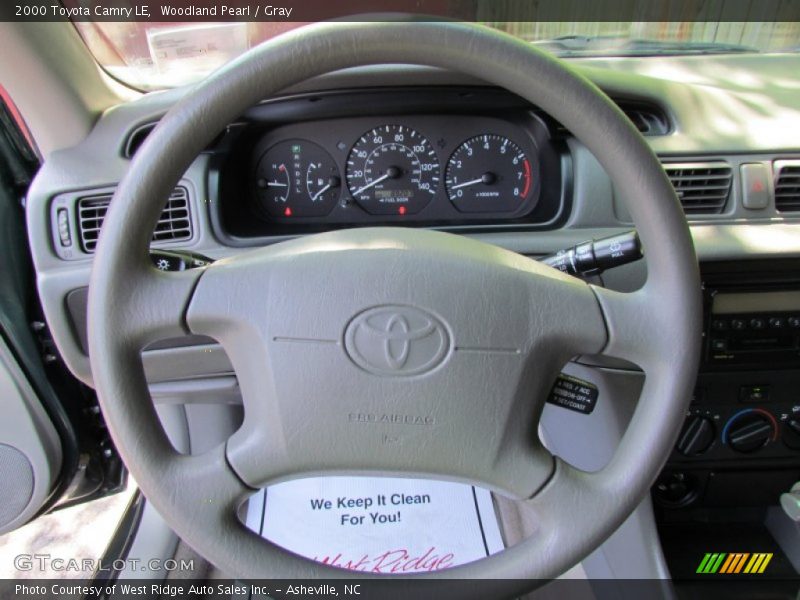 Woodland Pearl / Gray 2000 Toyota Camry LE