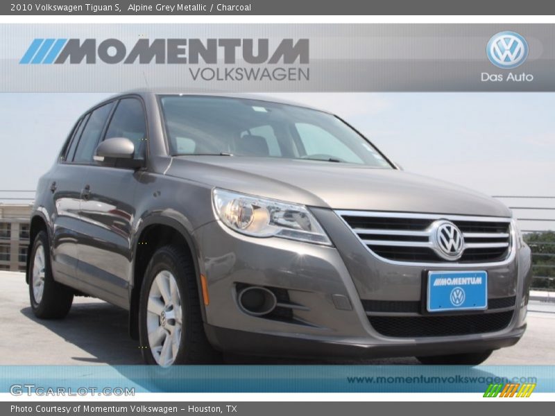 Alpine Grey Metallic / Charcoal 2010 Volkswagen Tiguan S