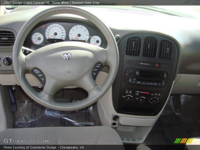 Dashboard of 2007 Grand Caravan SE