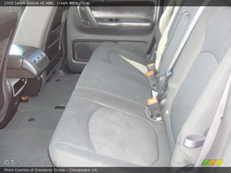 Cream White / Gray 2008 Saturn Outlook XE AWD