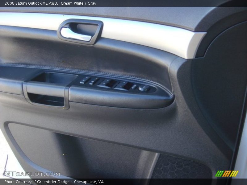 Cream White / Gray 2008 Saturn Outlook XE AWD
