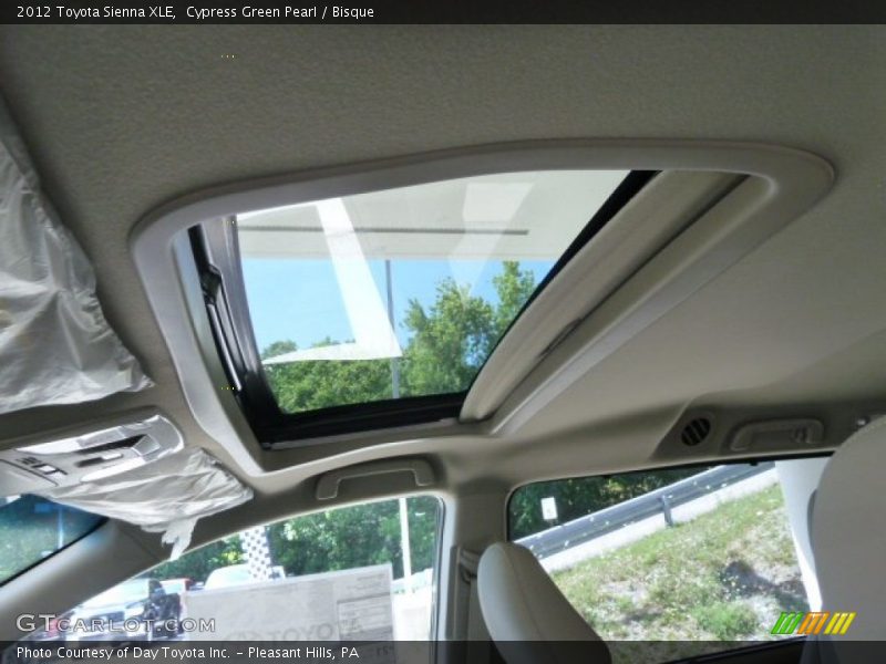 Cypress Green Pearl / Bisque 2012 Toyota Sienna XLE