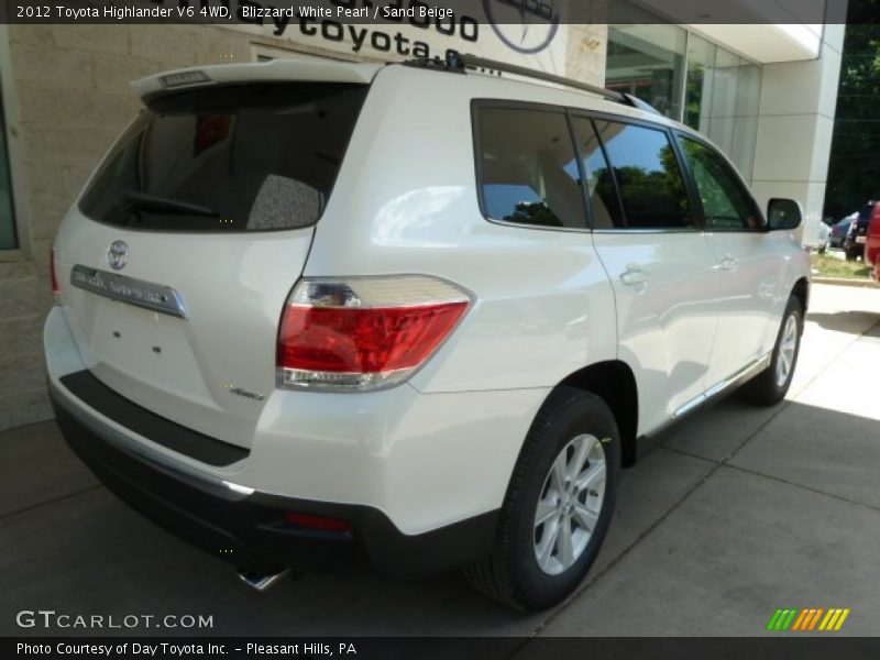 Blizzard White Pearl / Sand Beige 2012 Toyota Highlander V6 4WD