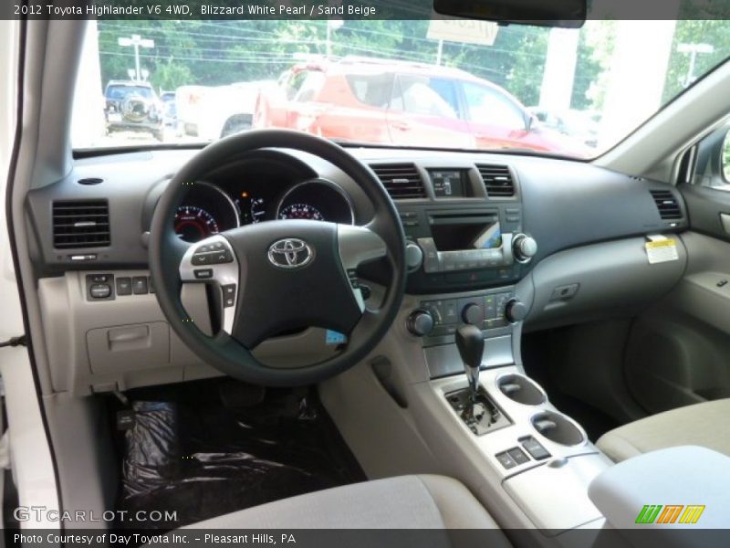 Blizzard White Pearl / Sand Beige 2012 Toyota Highlander V6 4WD