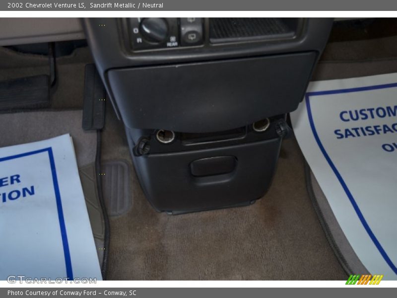 Sandrift Metallic / Neutral 2002 Chevrolet Venture LS