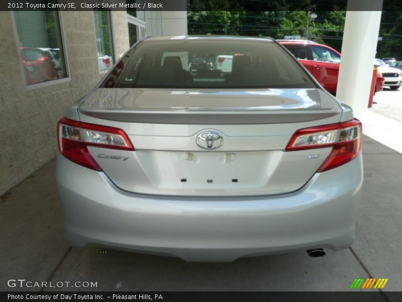Classic Silver Metallic / Black 2012 Toyota Camry SE