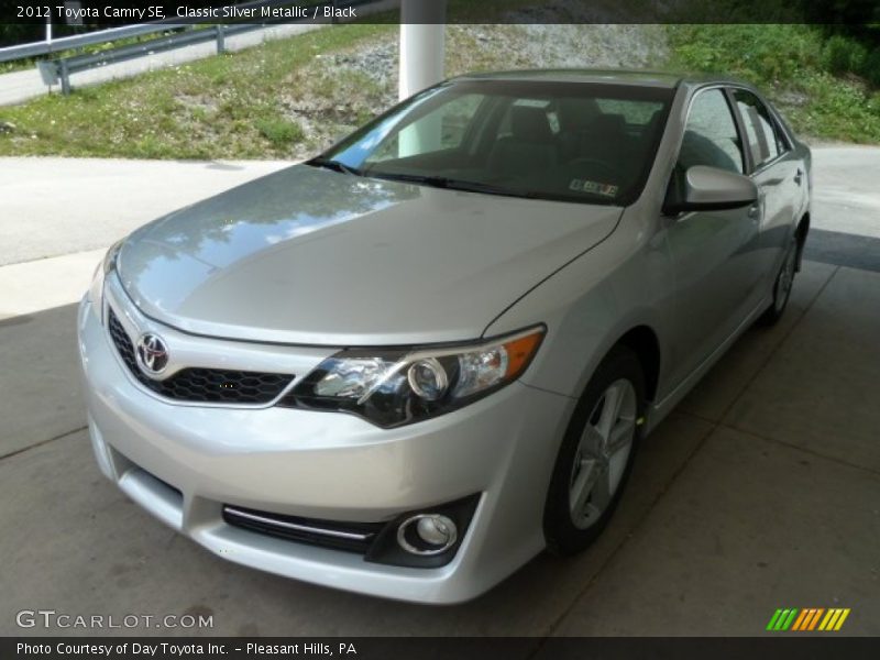 Classic Silver Metallic / Black 2012 Toyota Camry SE
