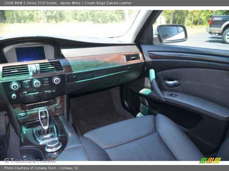 Alpine White / Cream Beige Dakota Leather 2008 BMW 5 Series 550i Sedan