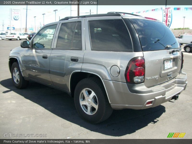 Graystone Metallic / Light Gray 2005 Chevrolet TrailBlazer LS 4x4