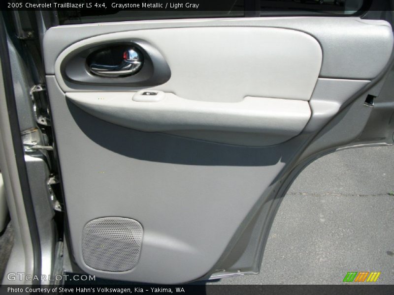 Graystone Metallic / Light Gray 2005 Chevrolet TrailBlazer LS 4x4