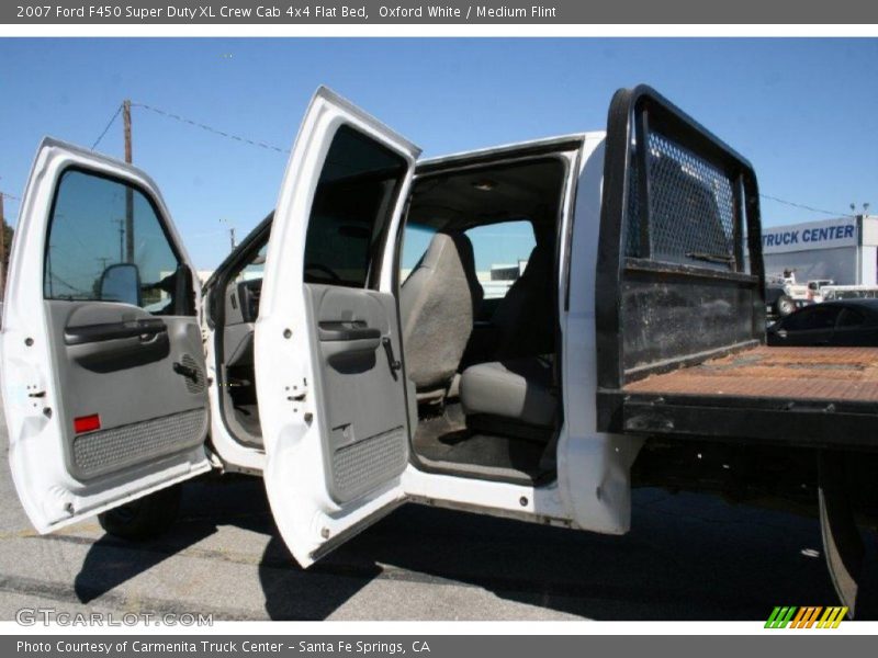 Oxford White / Medium Flint 2007 Ford F450 Super Duty XL Crew Cab 4x4 Flat Bed