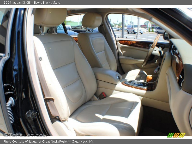 Ebony Black / Sand 2004 Jaguar XJ XJ8