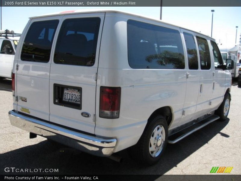 Oxford White / Medium Flint 2005 Ford E Series Van E150 XLT Passenger