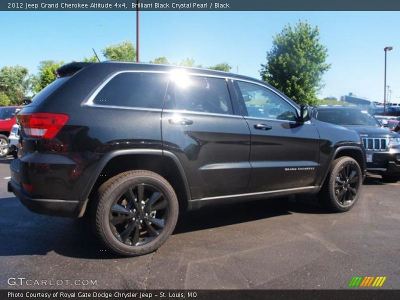 Brilliant Black Crystal Pearl / Black 2012 Jeep Grand Cherokee Altitude 4x4