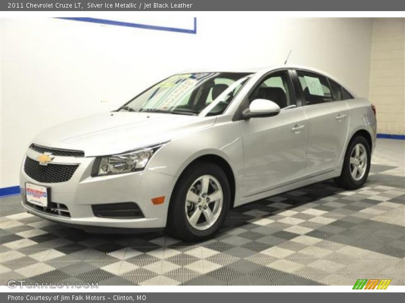 Silver Ice Metallic / Jet Black Leather 2011 Chevrolet Cruze LT