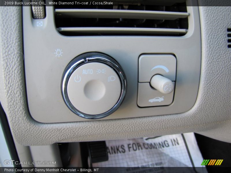 White Diamond Tri-coat / Cocoa/Shale 2009 Buick Lucerne CXL