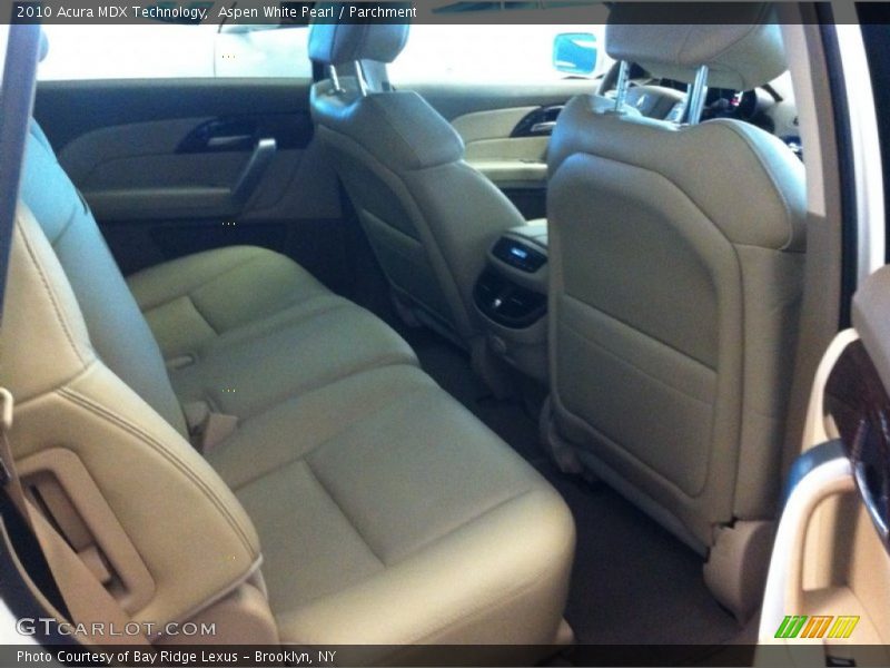 Aspen White Pearl / Parchment 2010 Acura MDX Technology
