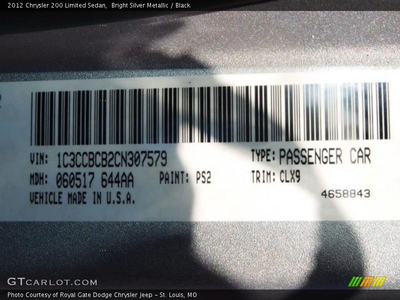 Bright Silver Metallic / Black 2012 Chrysler 200 Limited Sedan