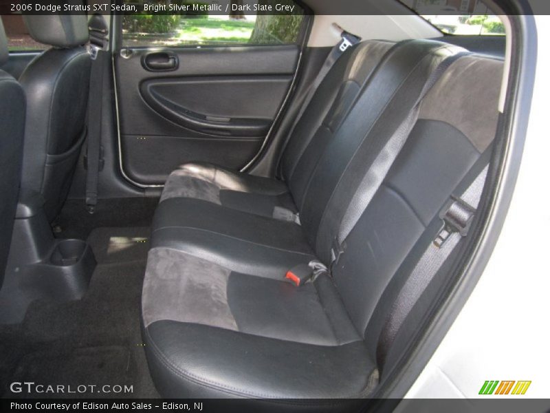 Bright Silver Metallic / Dark Slate Grey 2006 Dodge Stratus SXT Sedan