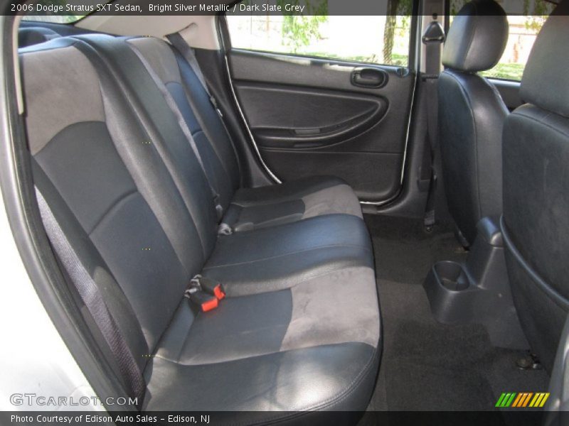 Bright Silver Metallic / Dark Slate Grey 2006 Dodge Stratus SXT Sedan