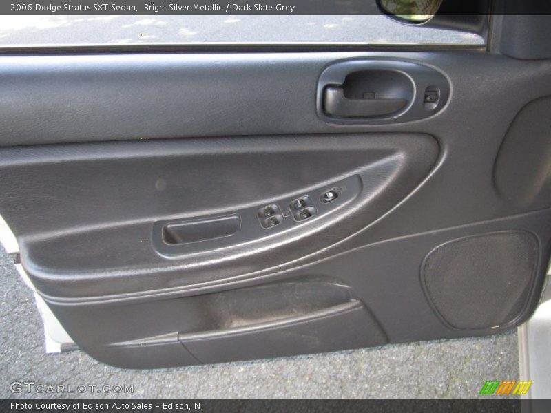 Bright Silver Metallic / Dark Slate Grey 2006 Dodge Stratus SXT Sedan