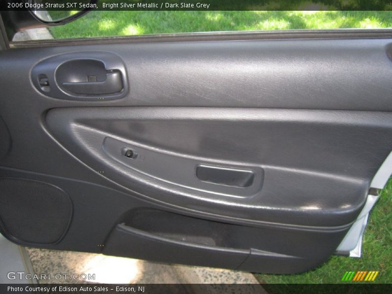 Bright Silver Metallic / Dark Slate Grey 2006 Dodge Stratus SXT Sedan