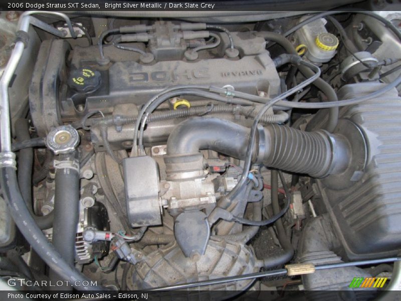 Bright Silver Metallic / Dark Slate Grey 2006 Dodge Stratus SXT Sedan