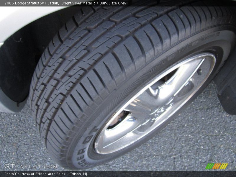 Bright Silver Metallic / Dark Slate Grey 2006 Dodge Stratus SXT Sedan