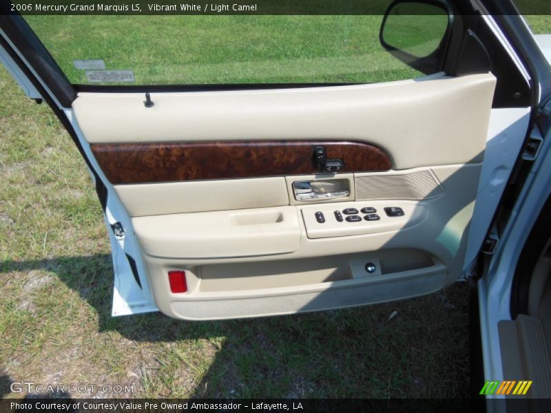 Vibrant White / Light Camel 2006 Mercury Grand Marquis LS